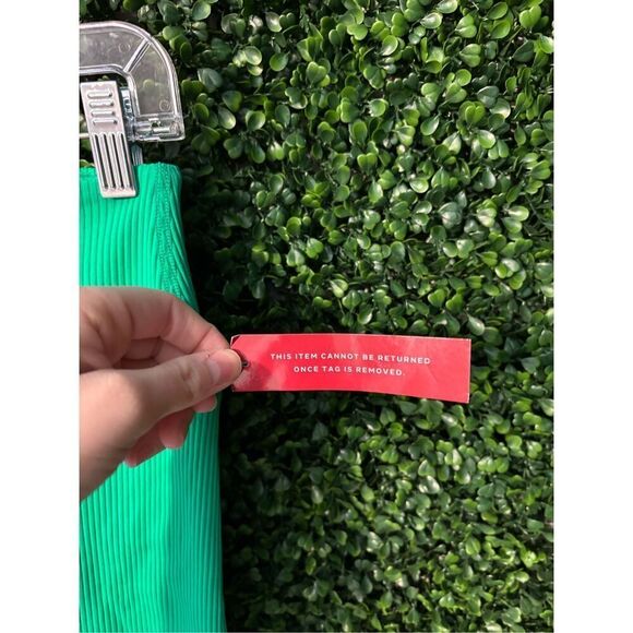 Carbon38 High Rise Kelly Green Ribbed Biker Shorts Sz Large NWT - Picture 2 of 4